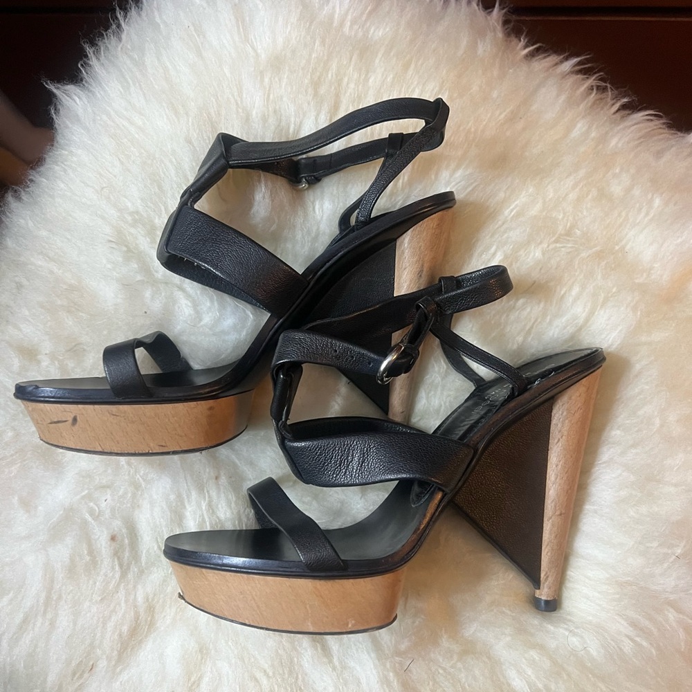 Sergio Rossi Black and Tan Strappy Heels Size 7